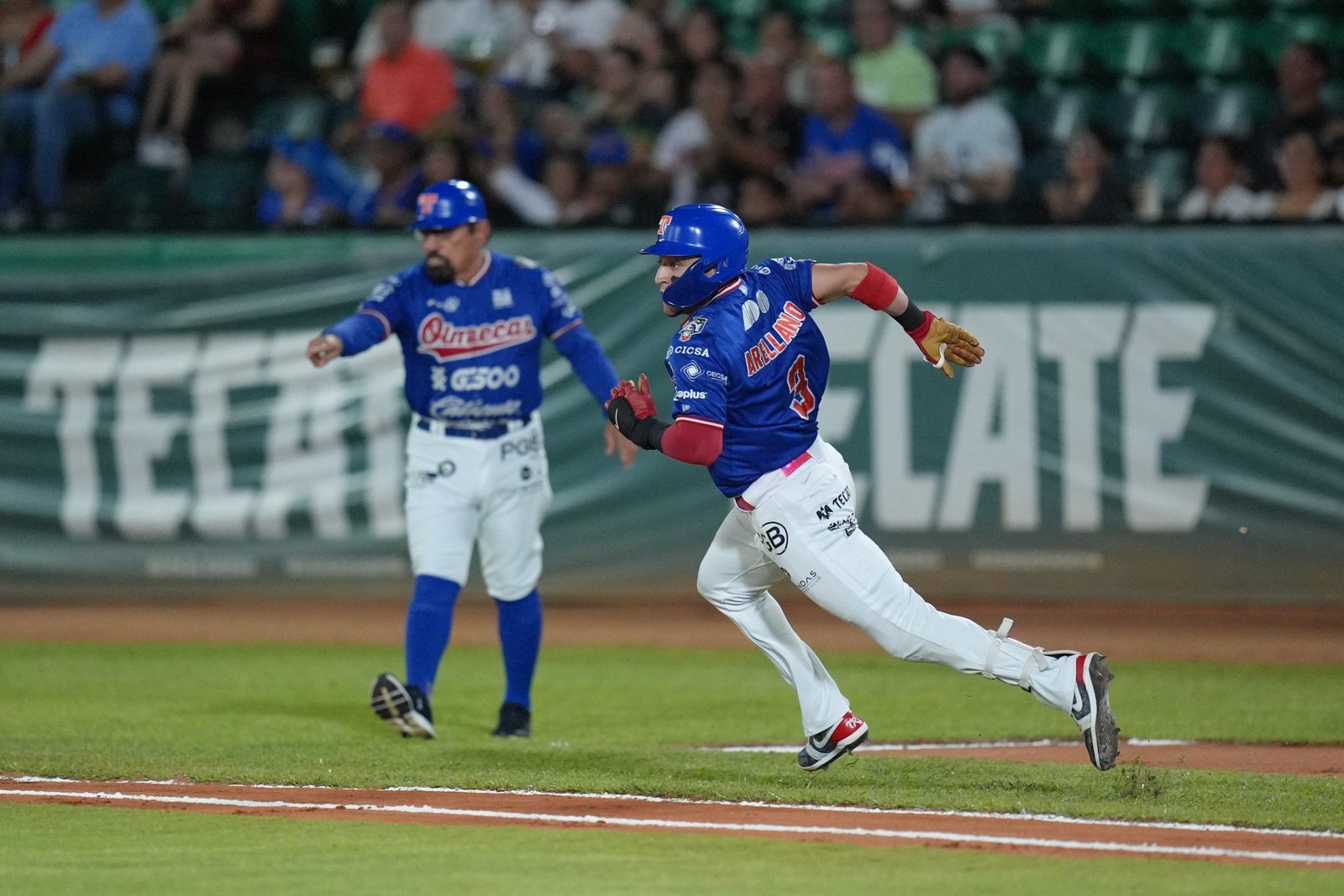 Los Olmecas explotan a Skirrow y empatan la Serie del Rey