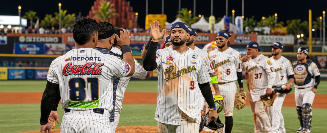 COMENZÓ EL CAPÍTULO 2026 DE LA RIVALIDAD MÁS GRANDE DEL BÉISBOL CARIBEÑO: LEONES DEL CARACAS VS. NAVEGANTES DEL MAGALLANES